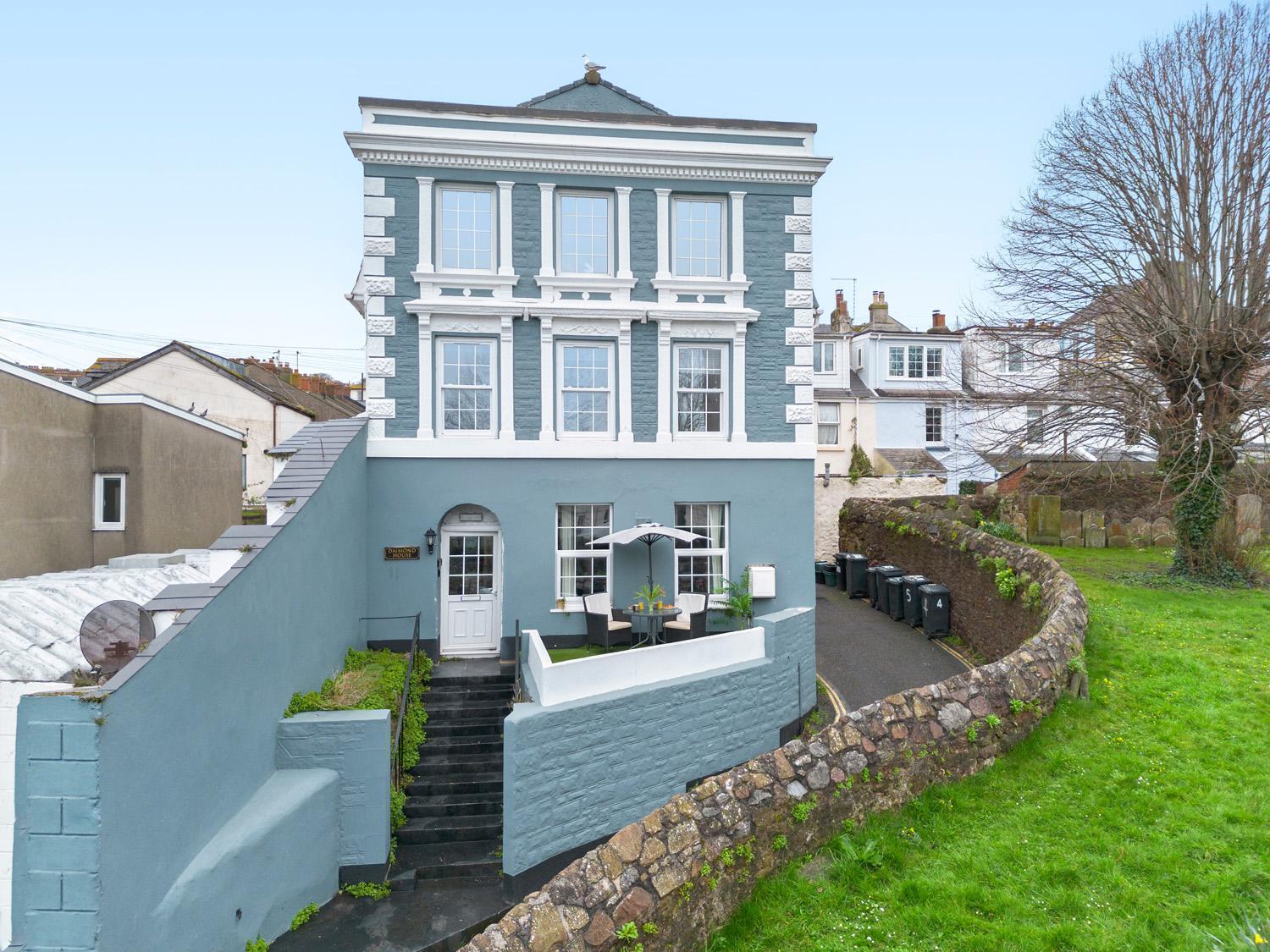 Stylish 2 Bed Apartment Near Beach, Parking, Wifi, Netflix Teignmouth Exteriör bild